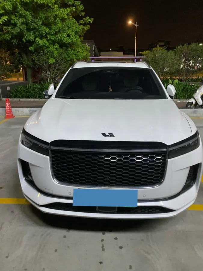 2021 Li ONE Range Extended 131HP REEV 40.5KWH,autocango,china used car exporter,china ev exporter,chinese used car exporter,chinese used ev exporter