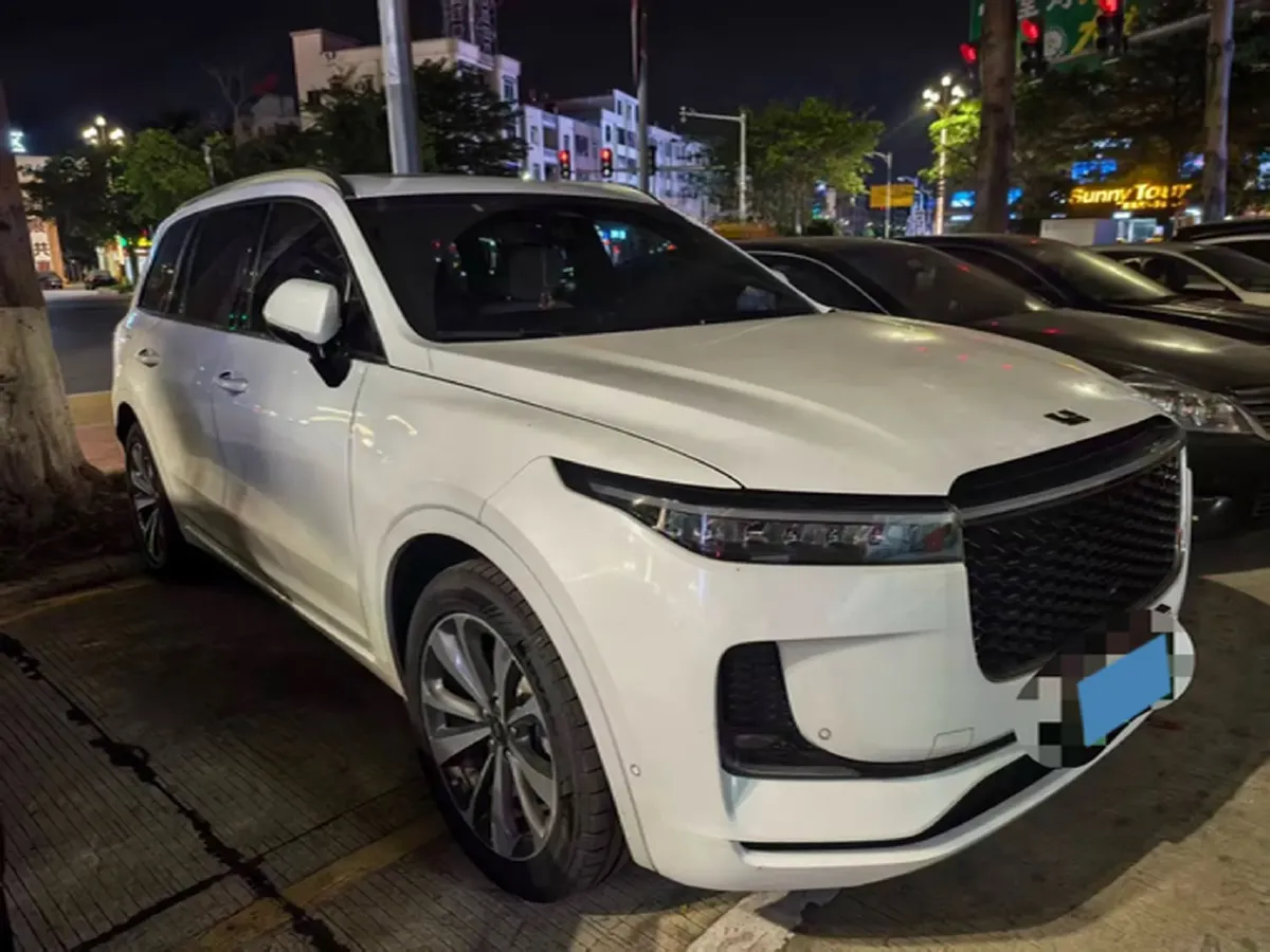 2021 Li ONE Range Extended 131HP REEV 40.5KWH,autocango,china used car exporter,china ev exporter,chinese used car exporter,chinese used ev exporter