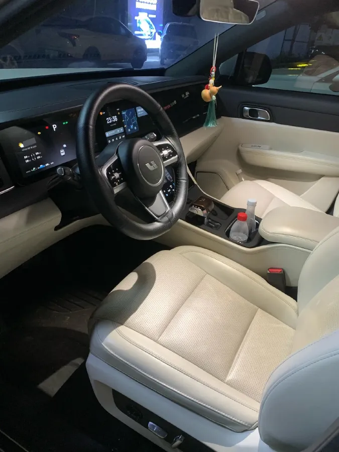 2021 Li ONE Range Extended 131HP REEV 40.5KWH,autocango,china used car exporter,china ev exporter,chinese used car exporter,chinese used ev exporter