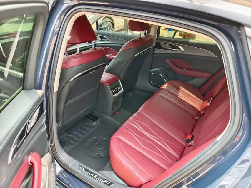 2024 HongQi H5 2.0T 224HP L4 8AT,autocango,china used car exporter,china ev exporter,chinese used car exporter,chinese used ev exporter