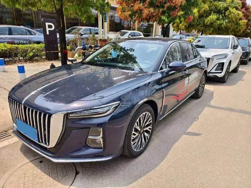2024 HongQi H5 2.0T 224HP L4 8AT,autocango,china used car exporter,china ev exporter,chinese used car exporter,chinese used ev exporter