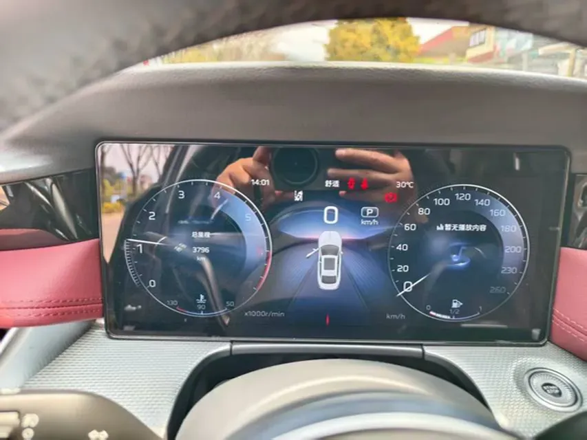 2024 HongQi H5 2.0T 224HP L4 8AT,autocango,china used car exporter,china ev exporter,chinese used car exporter,chinese used ev exporter