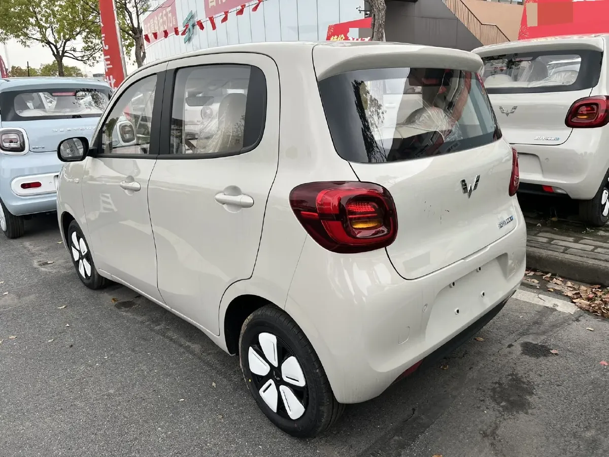2025 WuLing HongGuang MINI EV BEV 16.2KWH,autocango,china used car exporter,china ev exporter,chinese used car exporter,chinese used ev exporter