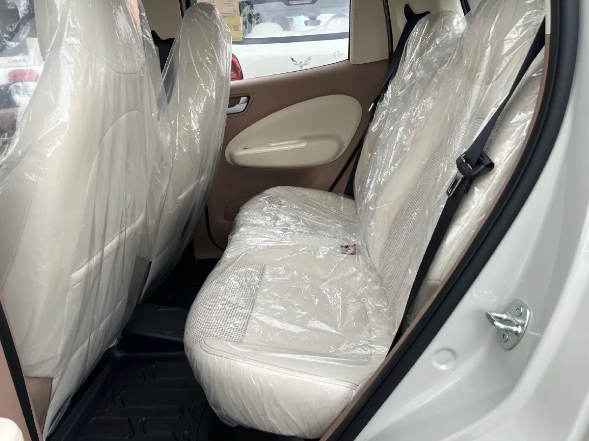 2025 WuLing HongGuang MINI EV BEV 16.2KWH,autocango,china used car exporter,china ev exporter,chinese used car exporter,chinese used ev exporter