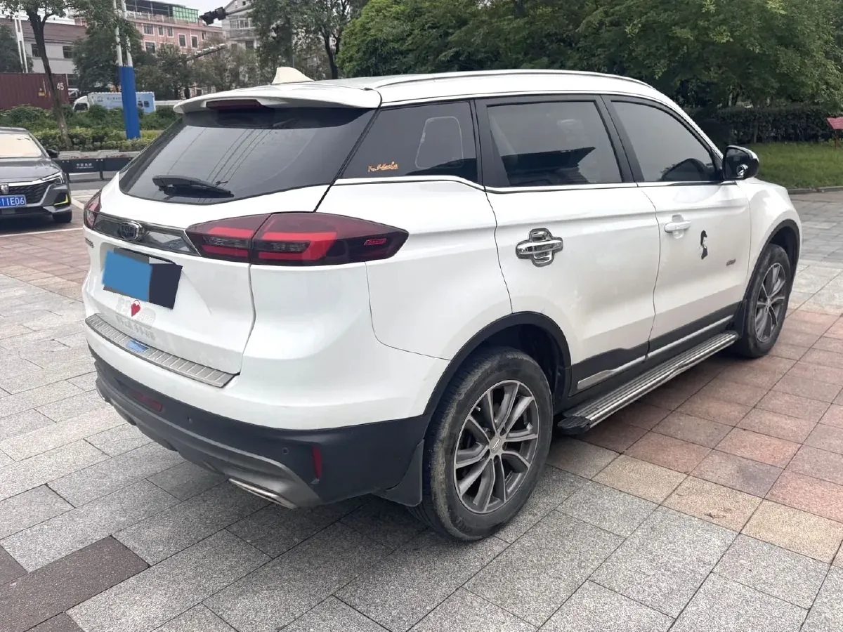 2020 Roewe i6 1.5T 169HP L4 7DCT,autocango,china used car exporter,china ev exporter,chinese used car exporter,chinese used ev exporter