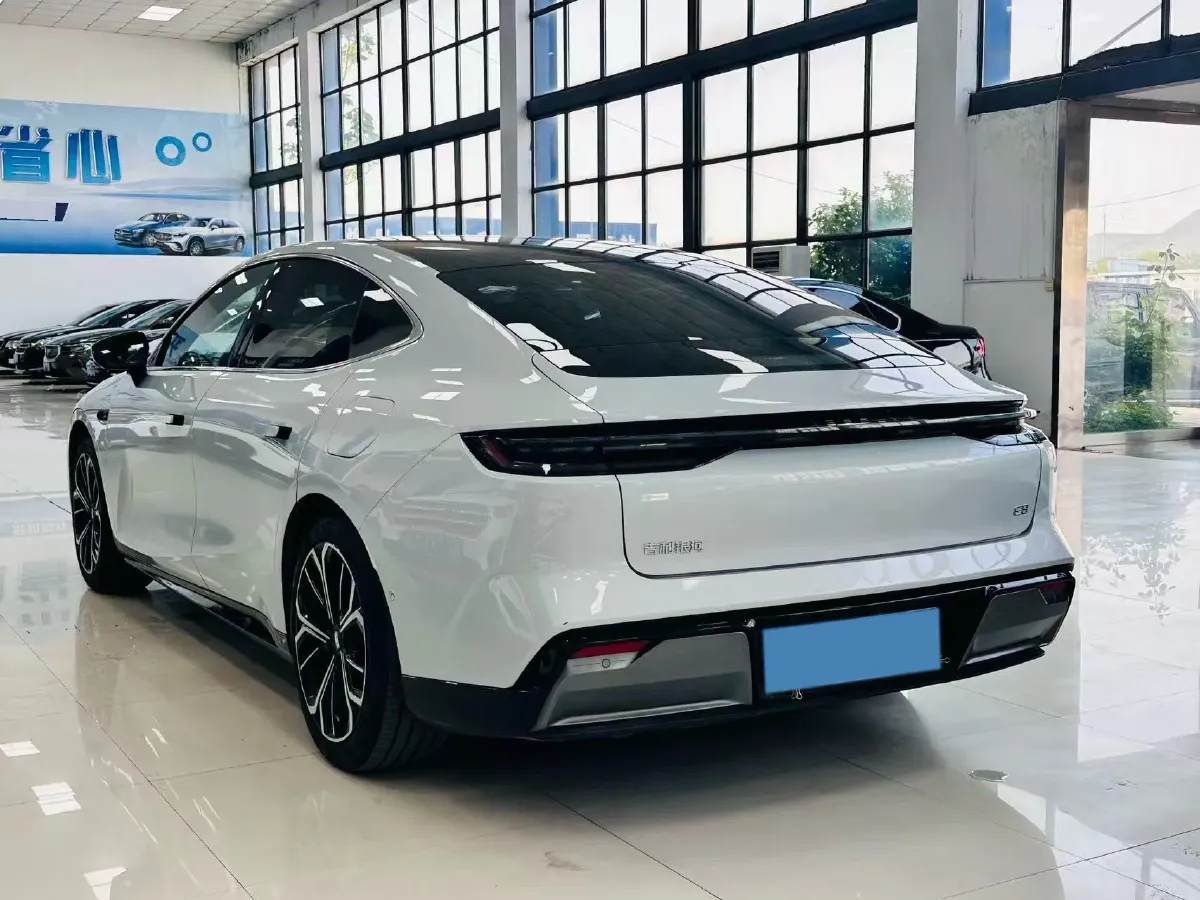 2025 Geely Galaxy E8 BEV 76KWH,autocango,china used car exporter,china ev exporter,chinese used car exporter,chinese used ev exporter