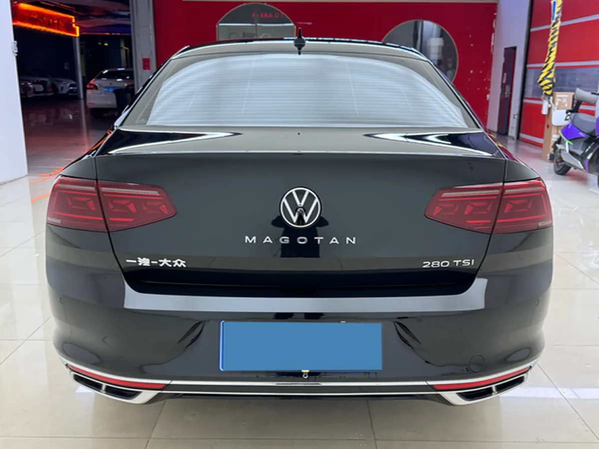 2023 Volkswagen Magotan 1.4T 150HP L4 7DCT,autocango,china used car exporter,china ev exporter,chinese used car exporter,chinese used ev exporter