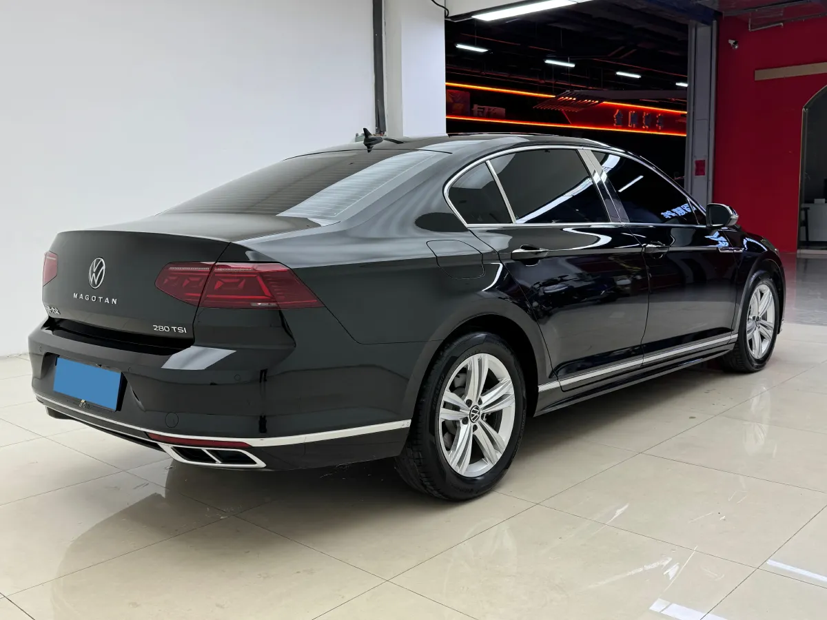 2023 Volkswagen Magotan 1.4T 150HP L4 7DCT,autocango,china used car exporter,china ev exporter,chinese used car exporter,chinese used ev exporter
