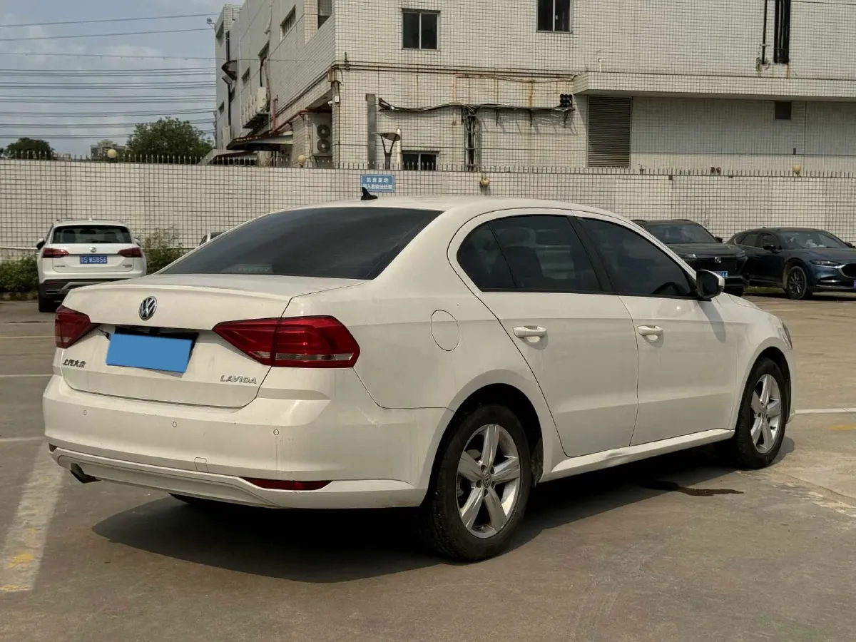 2017 Volkswagen Lavida 1.6L 110HP L4 6AT,autocango,china used car exporter,china ev exporter,chinese used car exporter,chinese used ev exporter