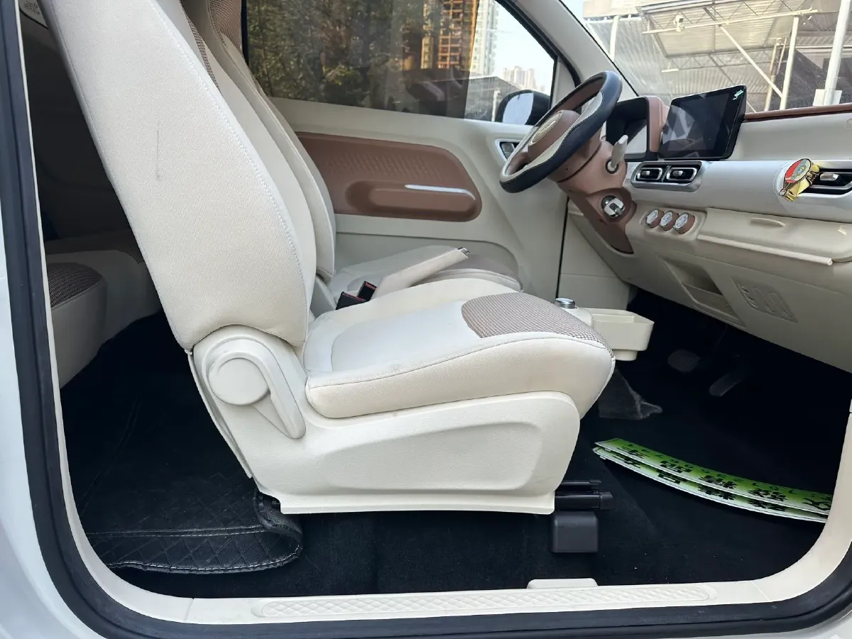 2024 WuLing HongGuang MINI EV BEV 17.3KWH,autocango,china used car exporter,china ev exporter,chinese used car exporter,chinese used ev exporter