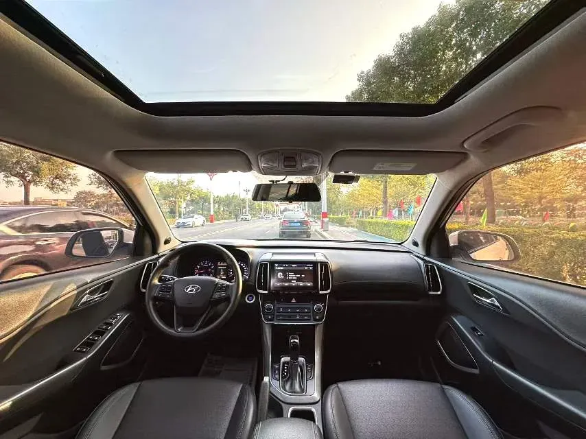 2019 Hyundai ix35 2.0L 160HP L4 6AT,autocango,china used car exporter,china ev exporter,chinese used car exporter,chinese used ev exporter