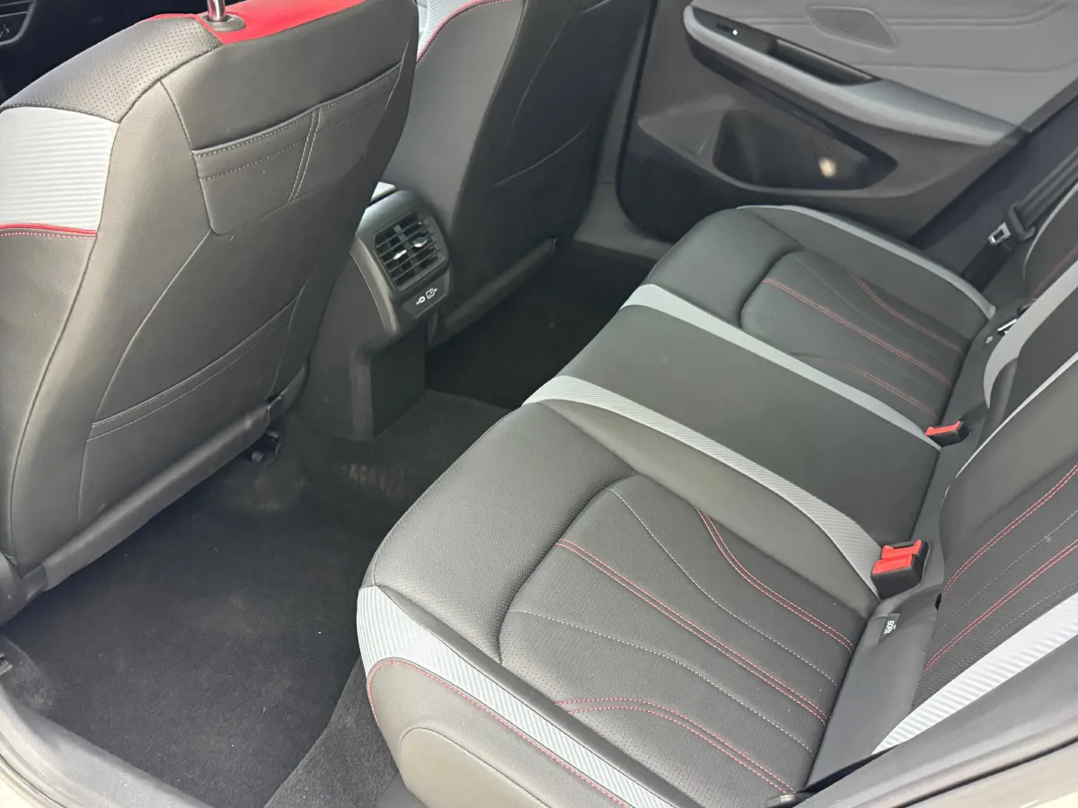 2023 Volkswagen Lamando 1.4T 150HP L4 7DCT,autocango,china used car exporter,china ev exporter,chinese used car exporter,chinese used ev exporter