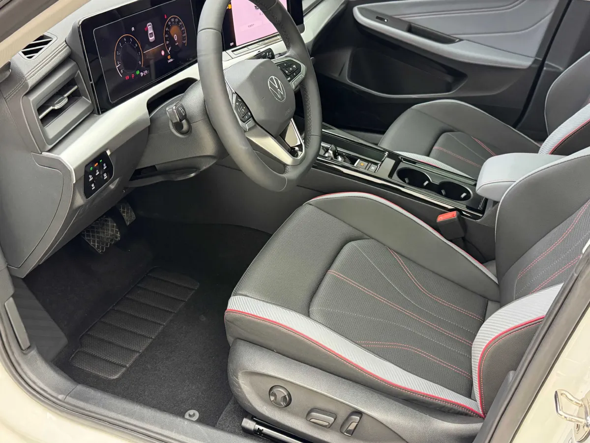 2023 Volkswagen Lamando 1.4T 150HP L4 7DCT,autocango,china used car exporter,china ev exporter,chinese used car exporter,chinese used ev exporter