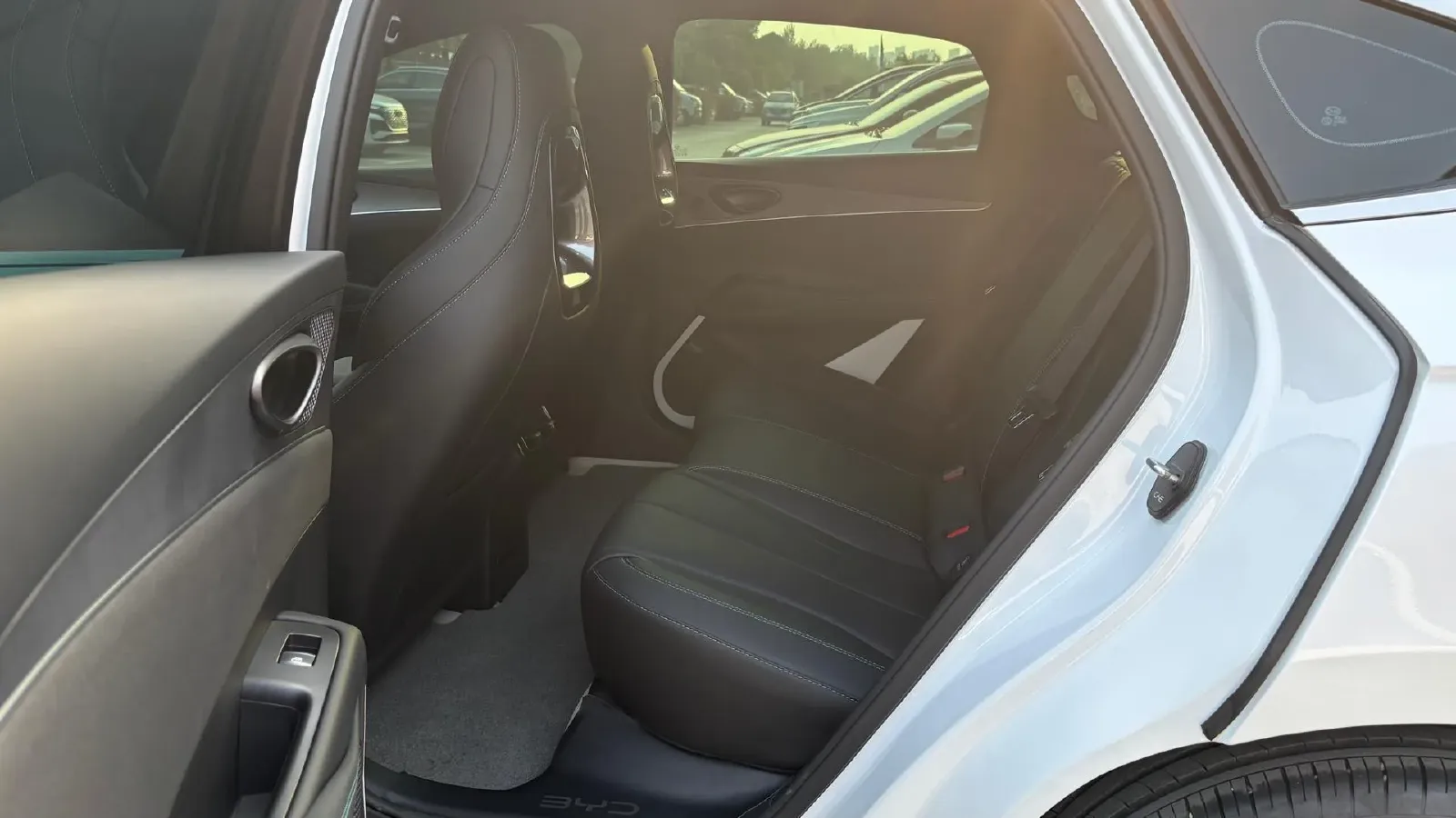 2025 BYD Seal06 1.5L 101HP L4 E-CVT PHEV 10.08KWH,autocango,china used car exporter,china ev exporter,chinese used car exporter,chinese used ev exporter