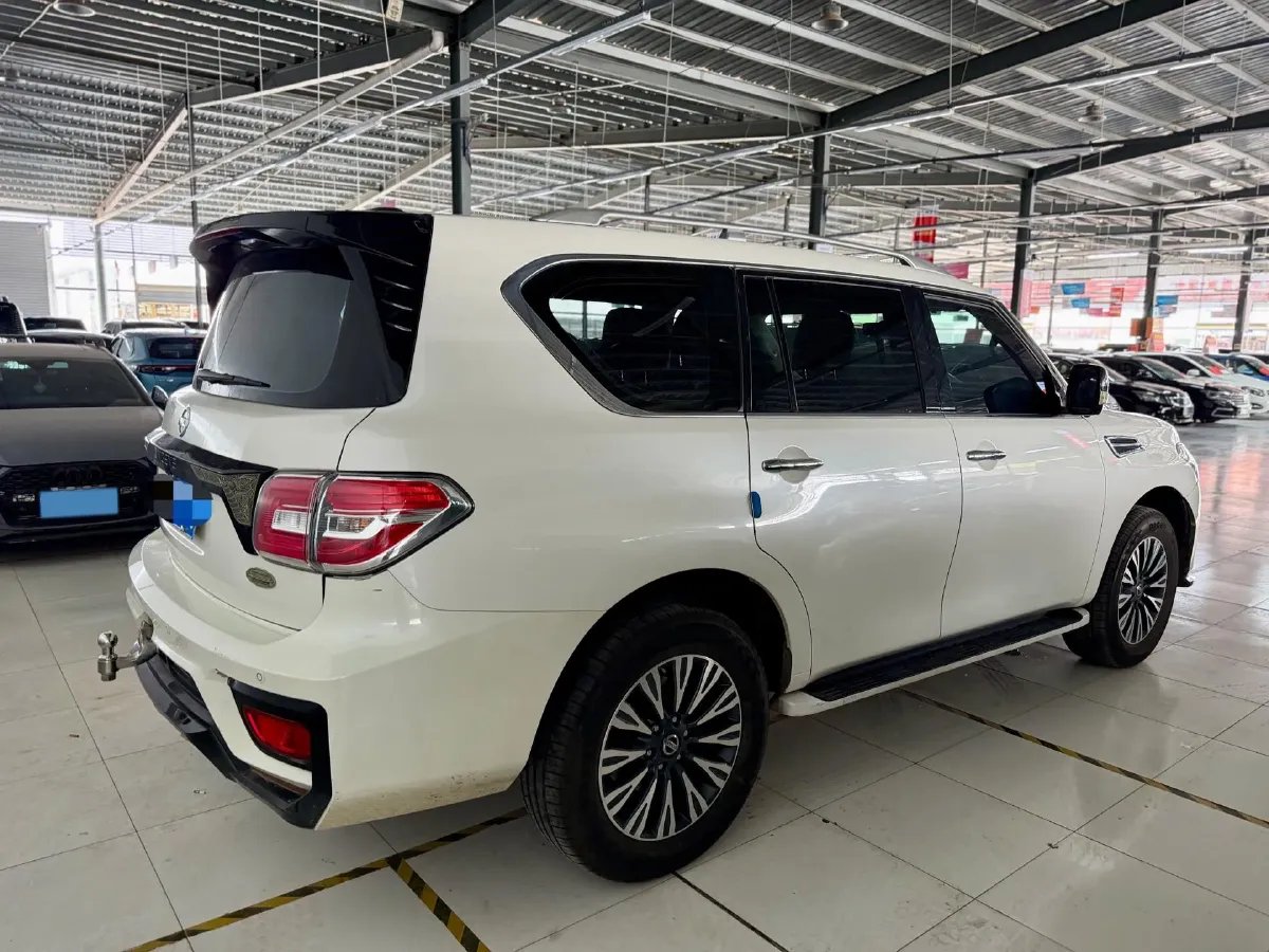 2018 Nissan Patrol 4.0L 279HP V6 7AT,autocango,china used car exporter,china ev exporter,chinese used car exporter,chinese used ev exporter