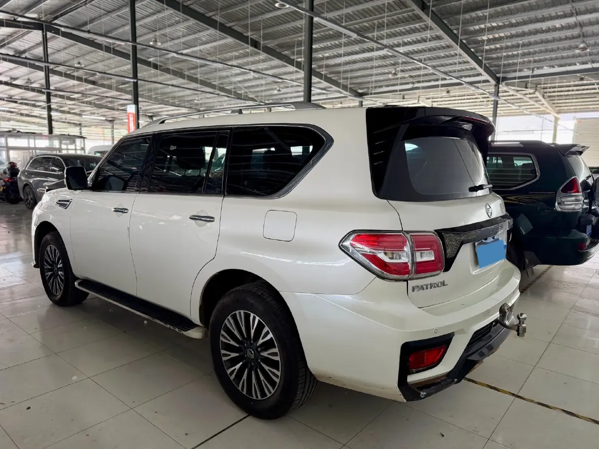 2018 Nissan Patrol 4.0L 279HP V6 7AT,autocango,china used car exporter,china ev exporter,chinese used car exporter,chinese used ev exporter
