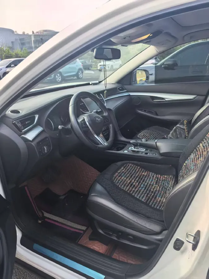 2018 Mitsubishi Pajero 3.0L 174HP V6 5AT,autocango,china used car exporter,china ev exporter,chinese used car exporter,chinese used ev exporter