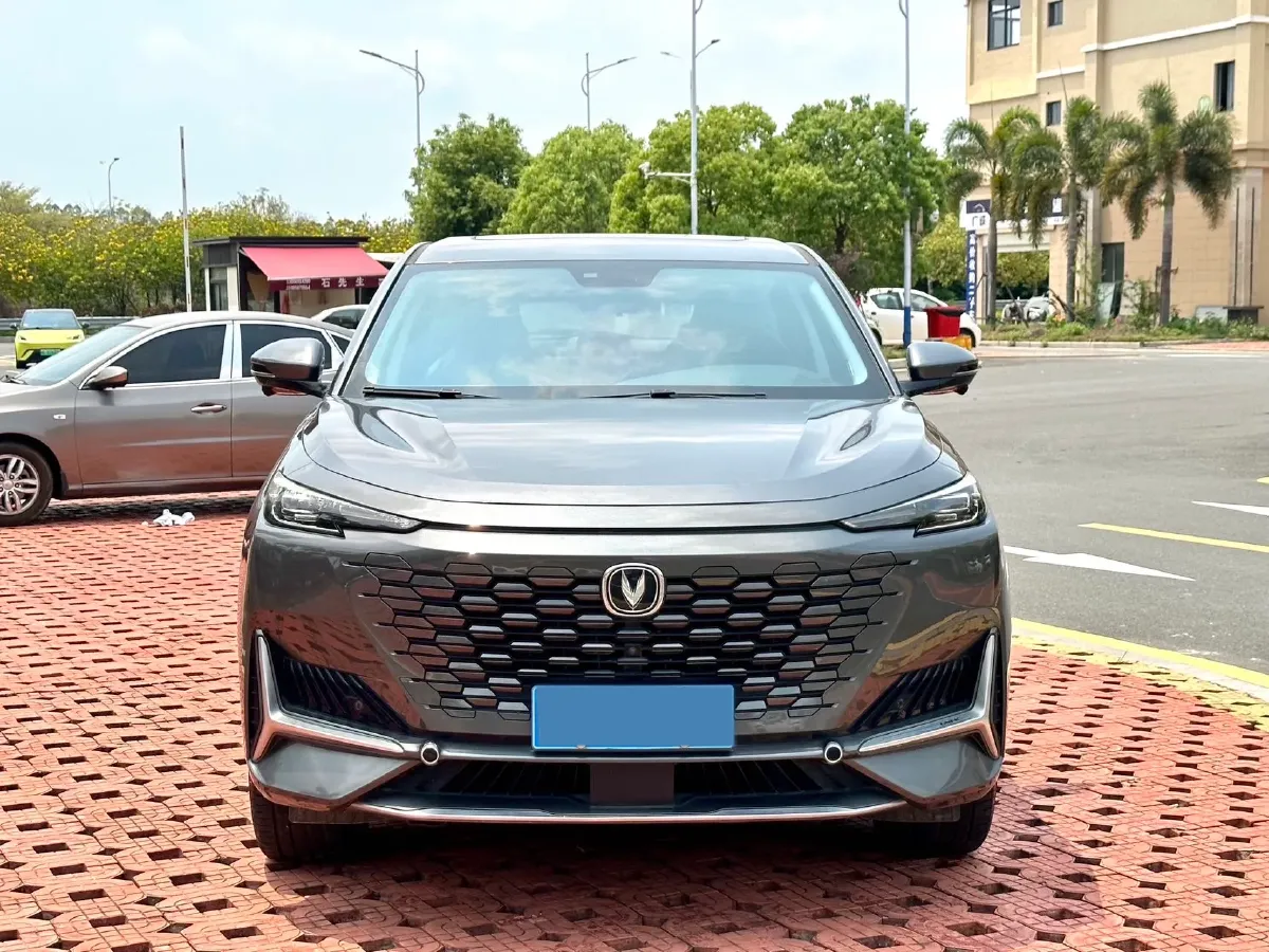 2021 ChangAn UNI-K 2.0T 233HP L4 8AT,autocango,china used car exporter,china ev exporter,chinese used car exporter,chinese used ev exporter