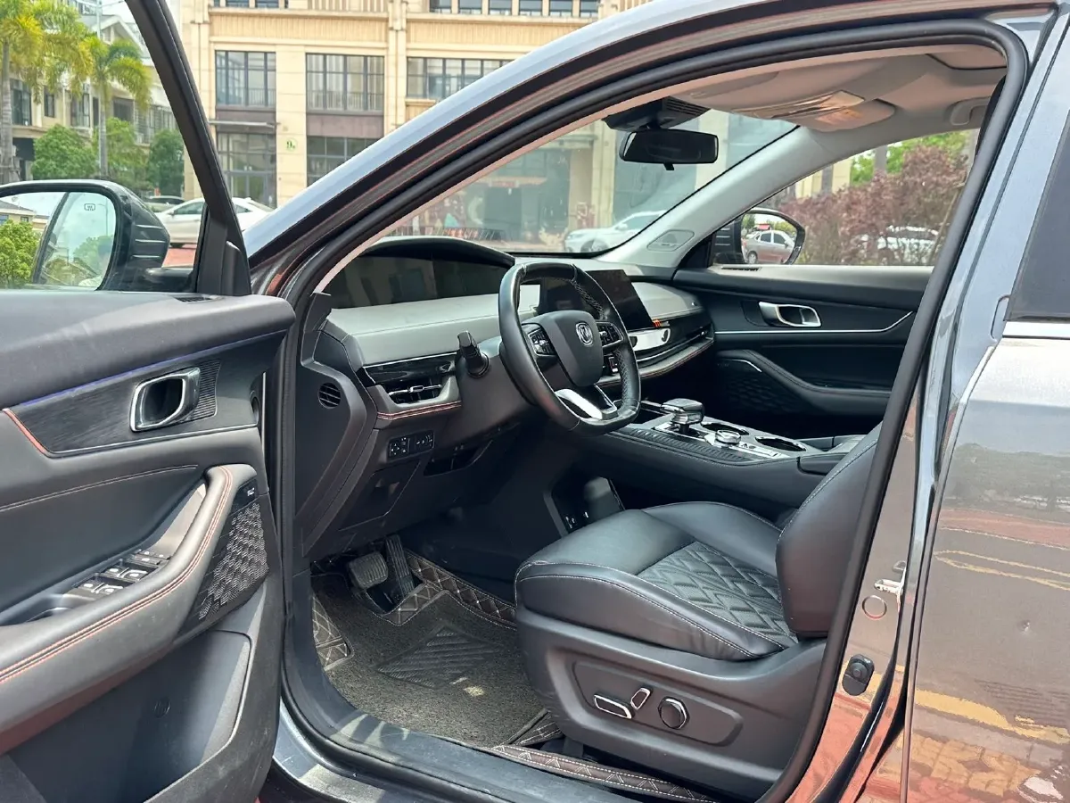 2021 ChangAn UNI-K 2.0T 233HP L4 8AT,autocango,china used car exporter,china ev exporter,chinese used car exporter,chinese used ev exporter