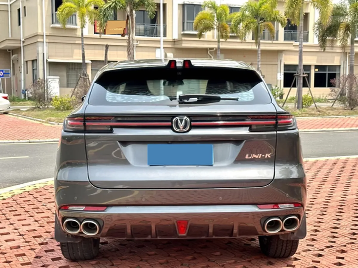 2021 ChangAn UNI-K 2.0T 233HP L4 8AT,autocango,china used car exporter,china ev exporter,chinese used car exporter,chinese used ev exporter