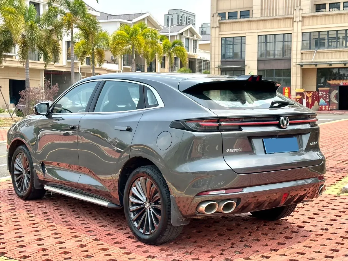 2021 ChangAn UNI-K 2.0T 233HP L4 8AT,autocango,china used car exporter,china ev exporter,chinese used car exporter,chinese used ev exporter