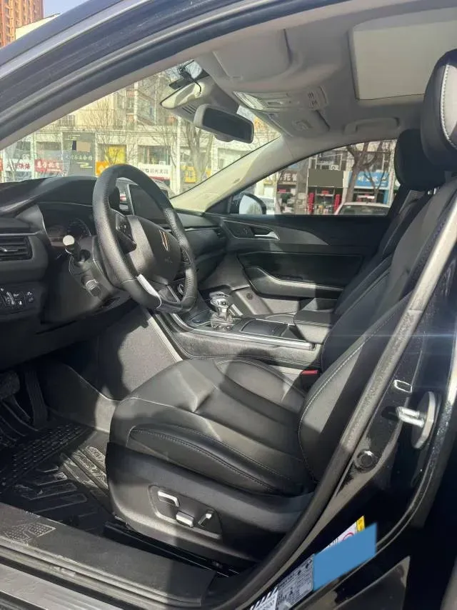 2022 HongQi H5 1.8T 197HP L4 6AT,autocango,china used car exporter,china ev exporter,chinese used car exporter,chinese used ev exporter