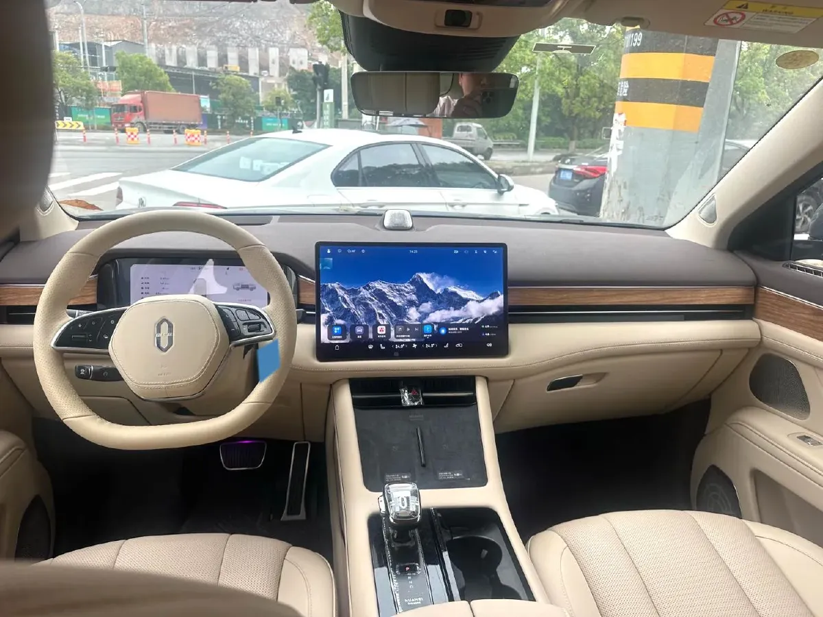 2024 AITO AITO M7 1.5T 152HP L4 REEV 42KWH,autocango,china used car exporter,china ev exporter,chinese used car exporter,chinese used ev exporter