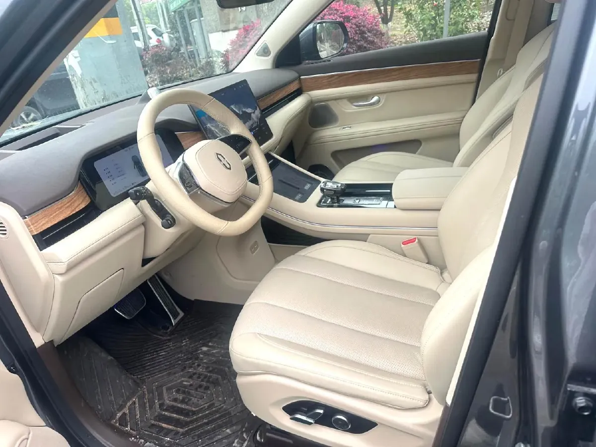 2024 AITO AITO M7 1.5T 152HP L4 REEV 42KWH,autocango,china used car exporter,china ev exporter,chinese used car exporter,chinese used ev exporter