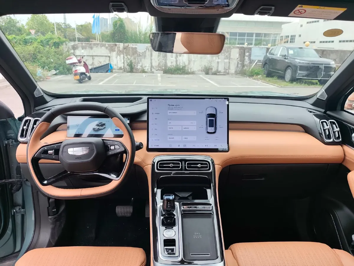 2025 Geely StarRay 1.5T 181HP L4 7DCT,autocango,china used car exporter,china ev exporter,chinese used car exporter,chinese used ev exporter