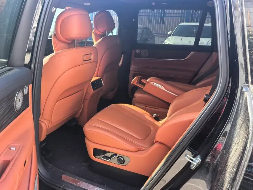 2024 AITO AITO M9 1.5T 152HP L4 REEV 42KWH,autocango,china used car exporter,china ev exporter,chinese used car exporter,chinese used ev exporter