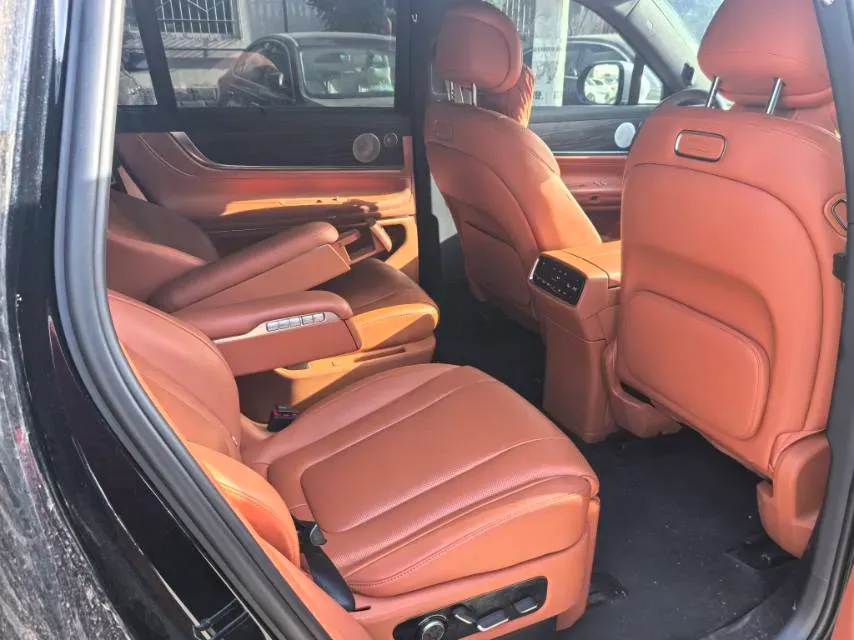 2024 AITO AITO M9 1.5T 152HP L4 REEV 42KWH,autocango,china used car exporter,china ev exporter,chinese used car exporter,chinese used ev exporter