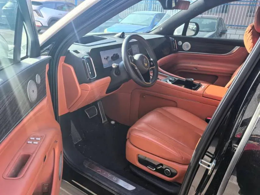 2024 AITO AITO M9 1.5T 152HP L4 REEV 42KWH,autocango,china used car exporter,china ev exporter,chinese used car exporter,chinese used ev exporter