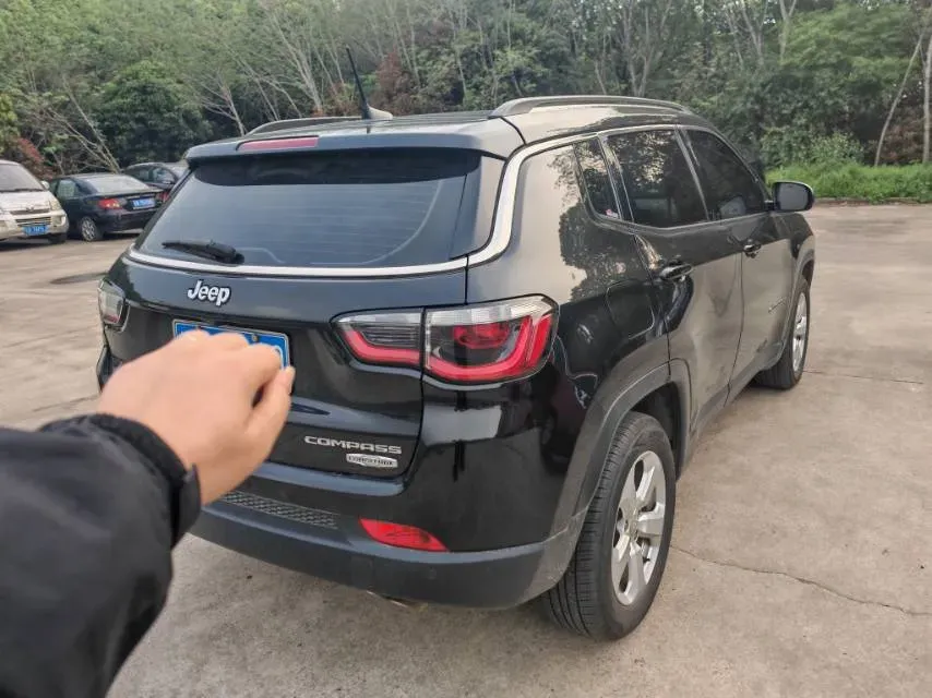 2019 Jeep Compass 1.3T 173HP L4 7DCT,autocango,china used car exporter,china ev exporter,chinese used car exporter,chinese used ev exporter