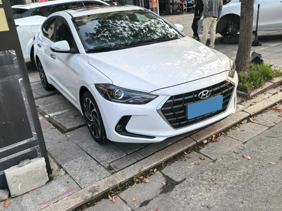 2019 Hyundai Elantra 1.5L 115HP L4 CVT,autocango,china used car exporter,china ev exporter,chinese used car exporter,chinese used ev exporter