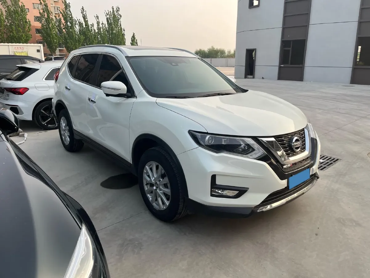 2023 Nissan X-Trail 2.0L 151HP L4 CVT,autocango,china used car exporter,china ev exporter,chinese used car exporter,chinese used ev exporter