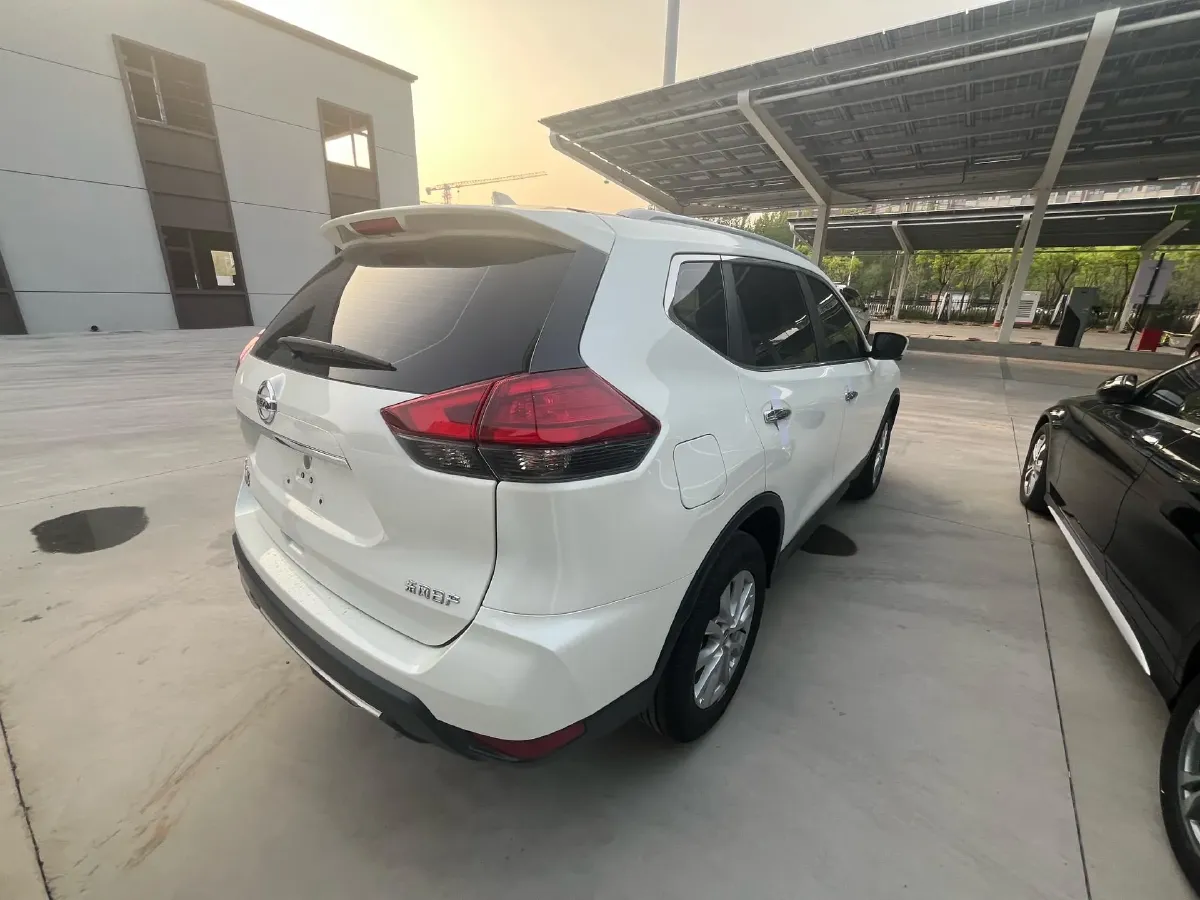 2023 Nissan X-Trail 2.0L 151HP L4 CVT,autocango,china used car exporter,china ev exporter,chinese used car exporter,chinese used ev exporter