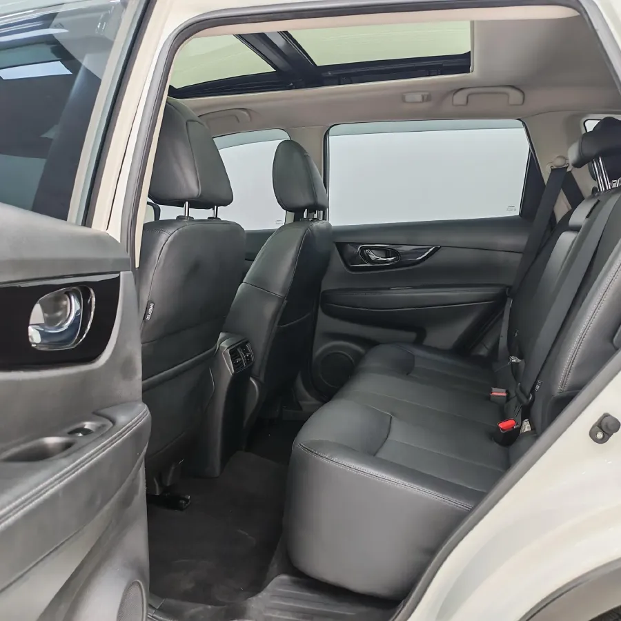 2023 Nissan X-Trail 2.0L 151HP L4 CVT,autocango,china used car exporter,china ev exporter,chinese used car exporter,chinese used ev exporter