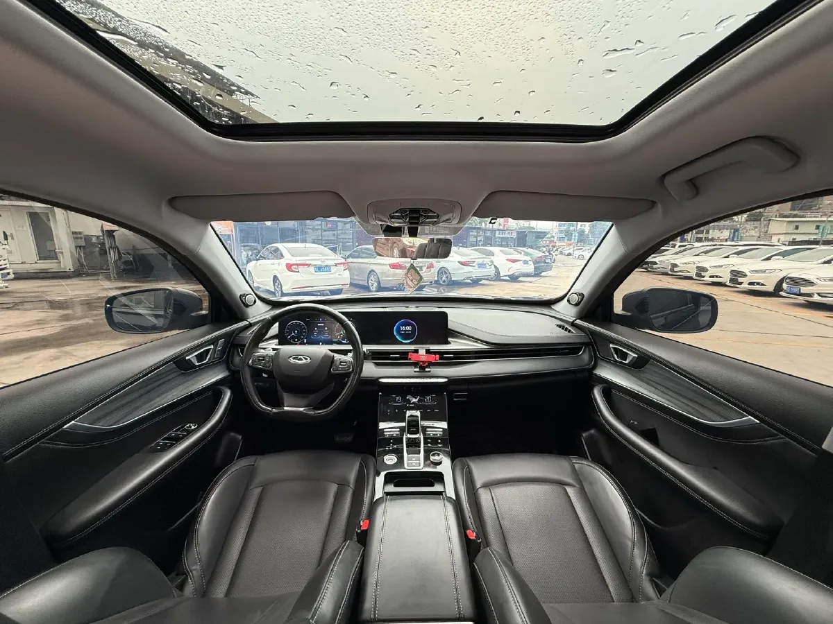 2022 Chery Tiggo 8 Plus 1.6T 197HP L4 7DCT,autocango,china used car exporter,china ev exporter,chinese used car exporter,chinese used ev exporter