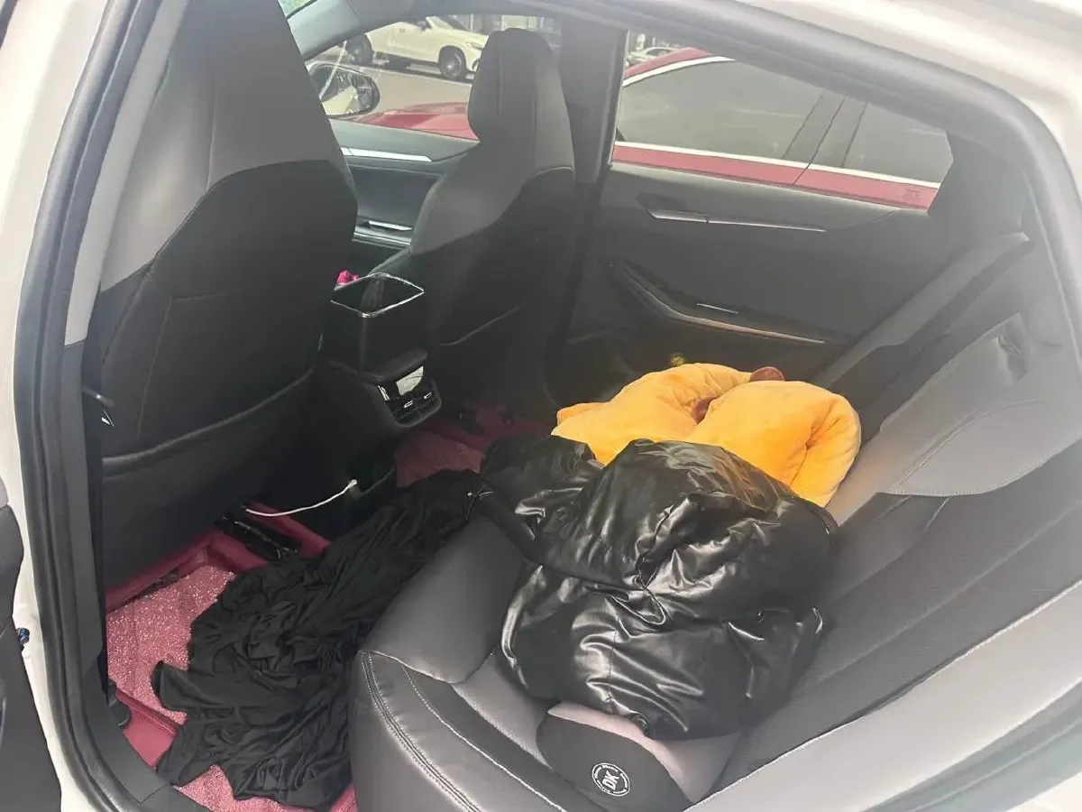 2023 ChangAn Raeton Plus 1.5T 188HP L4 7DCT,autocango,china used car exporter,china ev exporter,chinese used car exporter,chinese used ev exporter