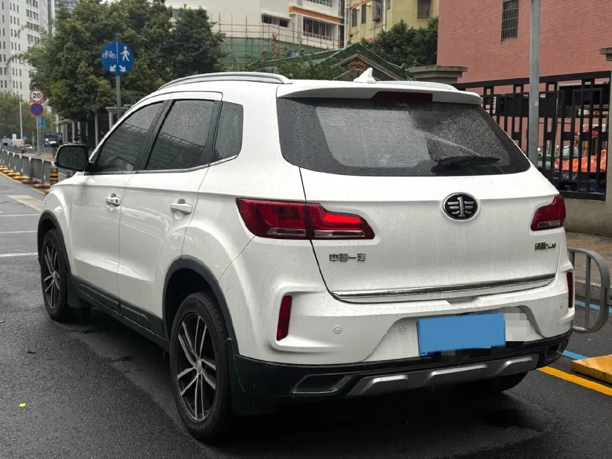 2018 Bestune X40 1.6L 114HP L4 6AT,autocango,china used car exporter,china ev exporter,chinese used car exporter,chinese used ev exporter
