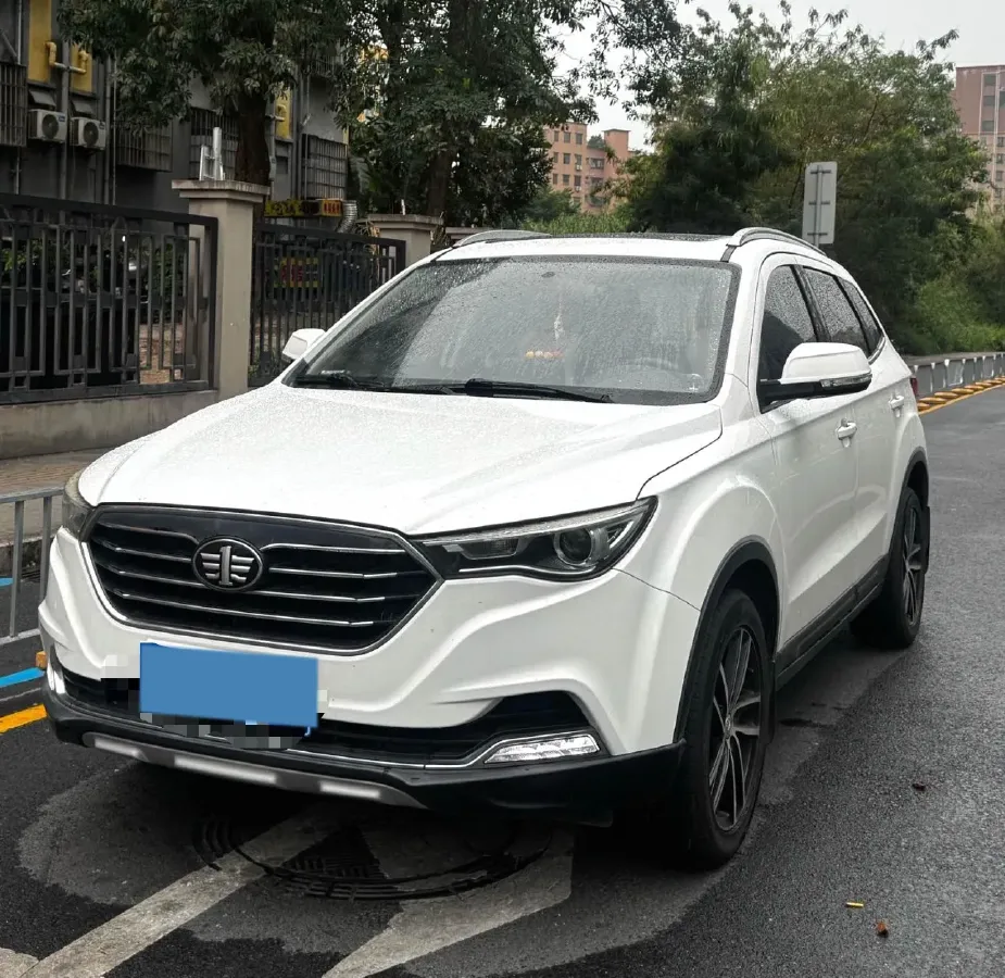 2018 Bestune X40 1.6L 114HP L4 6AT,autocango,china used car exporter,china ev exporter,chinese used car exporter,chinese used ev exporter