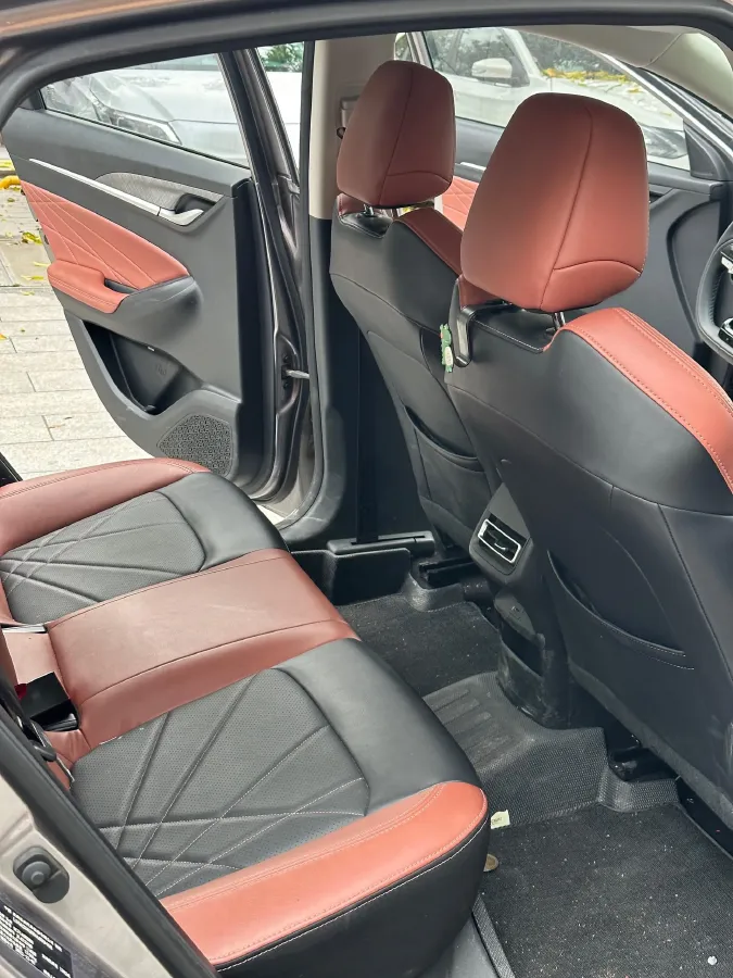 2021 ChangAn Eado 1.4T 160HP L4 7DCT,autocango,china used car exporter,china ev exporter,chinese used car exporter,chinese used ev exporter