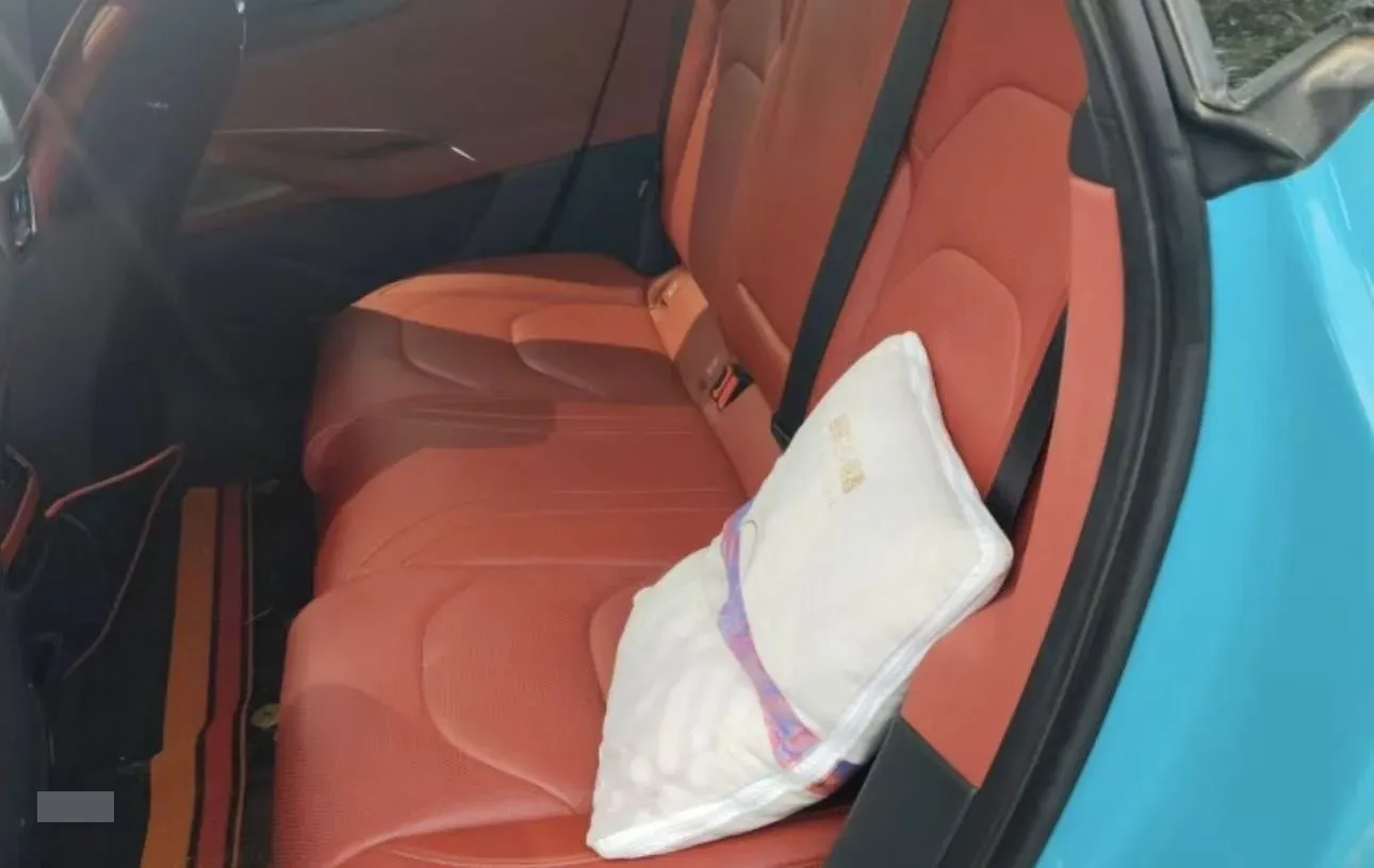 2024 MI SU7 BEV 101KWH,autocango,china used car exporter,china ev exporter,chinese used car exporter,chinese used ev exporter