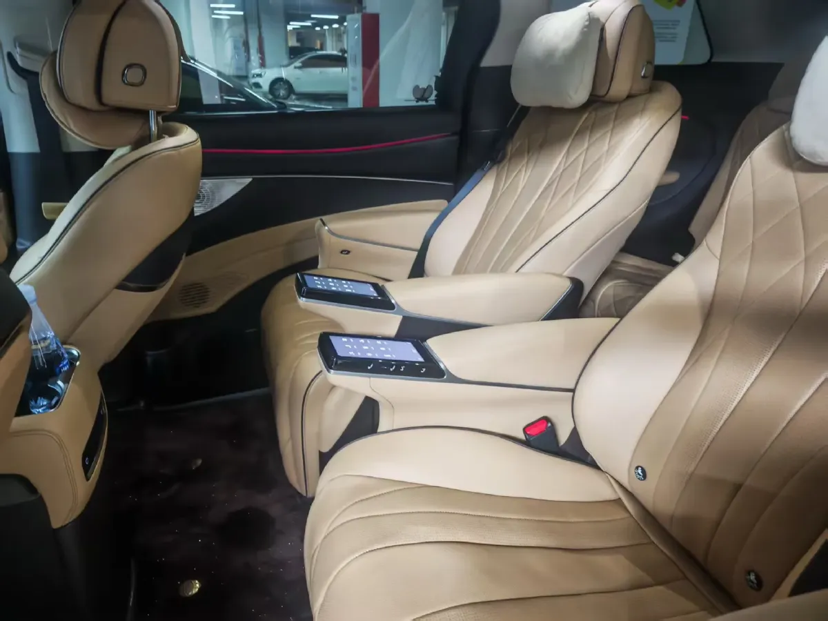 2024 Denza D9 1.5T 139HP L4 E-CVT PHEV 40KWH,autocango,china used car exporter,china ev exporter,chinese used car exporter,chinese used ev exporter