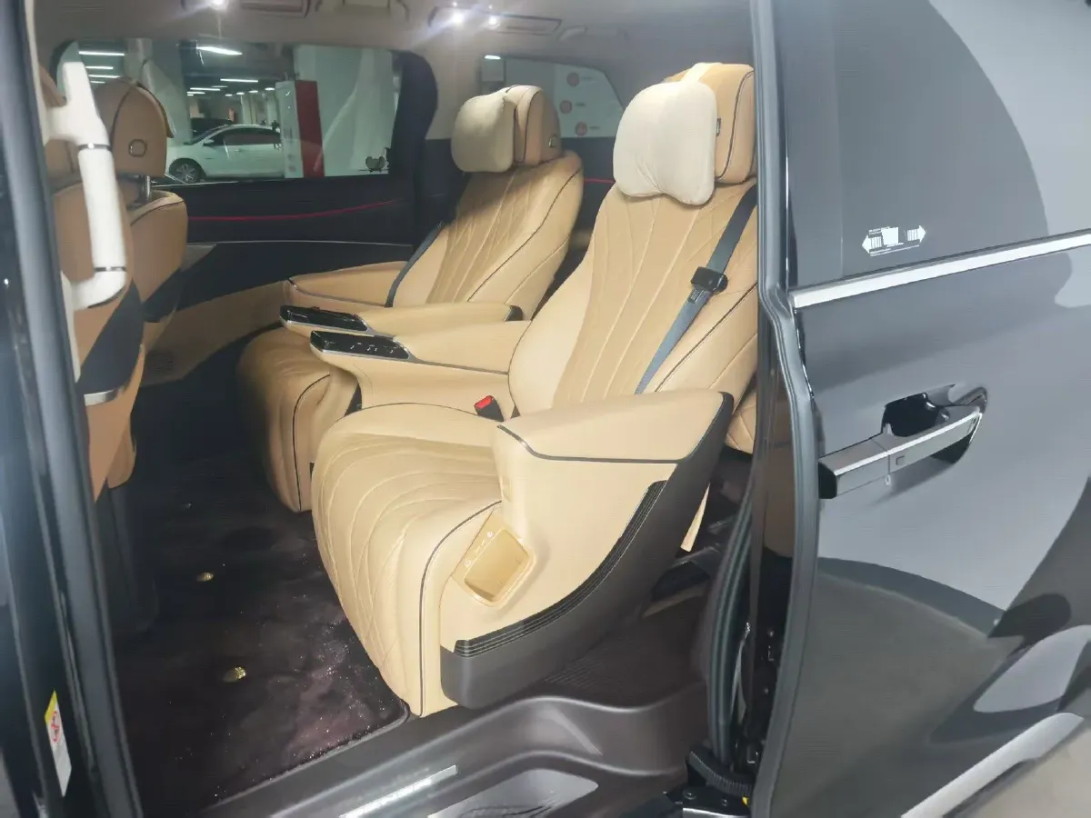 2024 Denza D9 1.5T 139HP L4 E-CVT PHEV 40KWH,autocango,china used car exporter,china ev exporter,chinese used car exporter,chinese used ev exporter