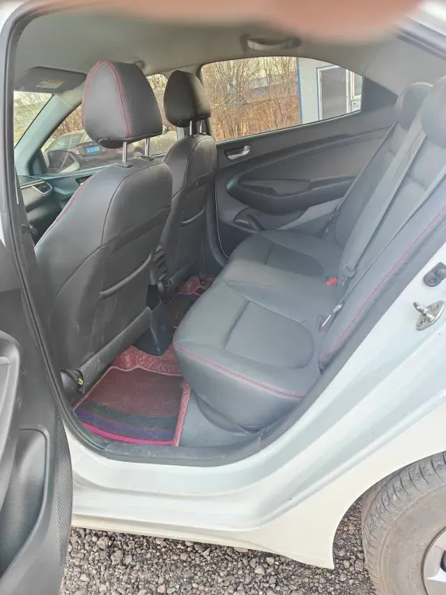 2017 Hyundai Reina 1.4L 95HP L4 5MT,autocango,china used car exporter,china ev exporter,chinese used car exporter,chinese used ev exporter