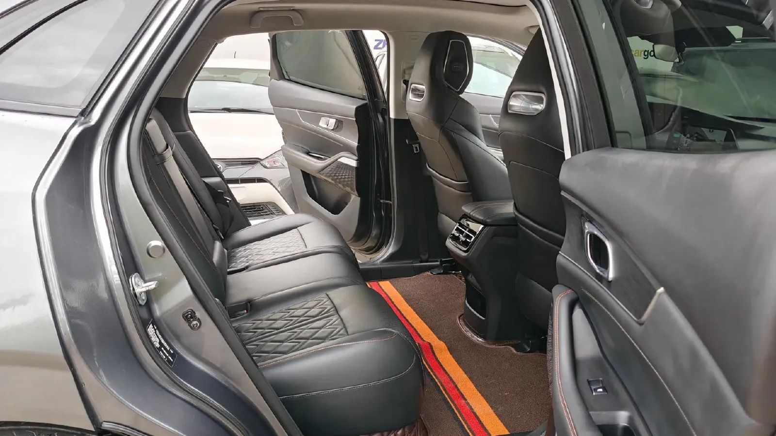 2021 ChangAn UNI-K 2.0T 233HP L4 8AT,autocango,china used car exporter,china ev exporter,chinese used car exporter,chinese used ev exporter