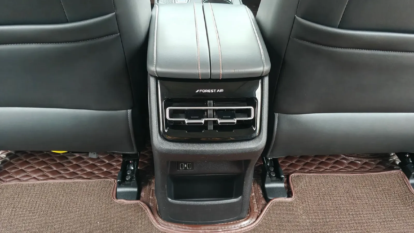 2021 ChangAn UNI-K 2.0T 233HP L4 8AT,autocango,china used car exporter,china ev exporter,chinese used car exporter,chinese used ev exporter