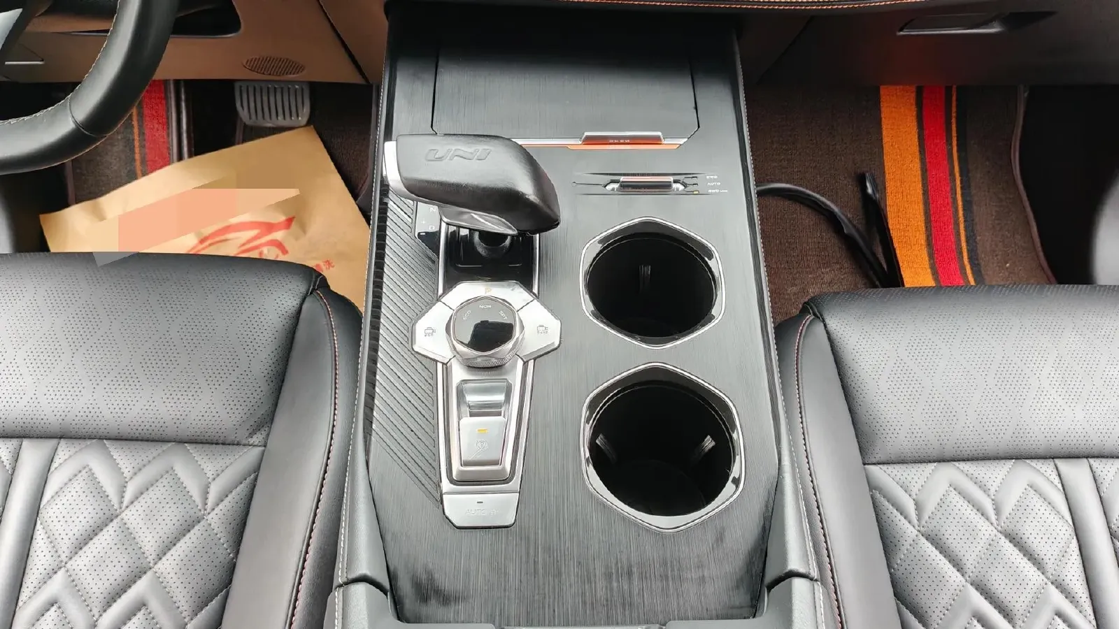 2021 ChangAn UNI-K 2.0T 233HP L4 8AT,autocango,china used car exporter,china ev exporter,chinese used car exporter,chinese used ev exporter