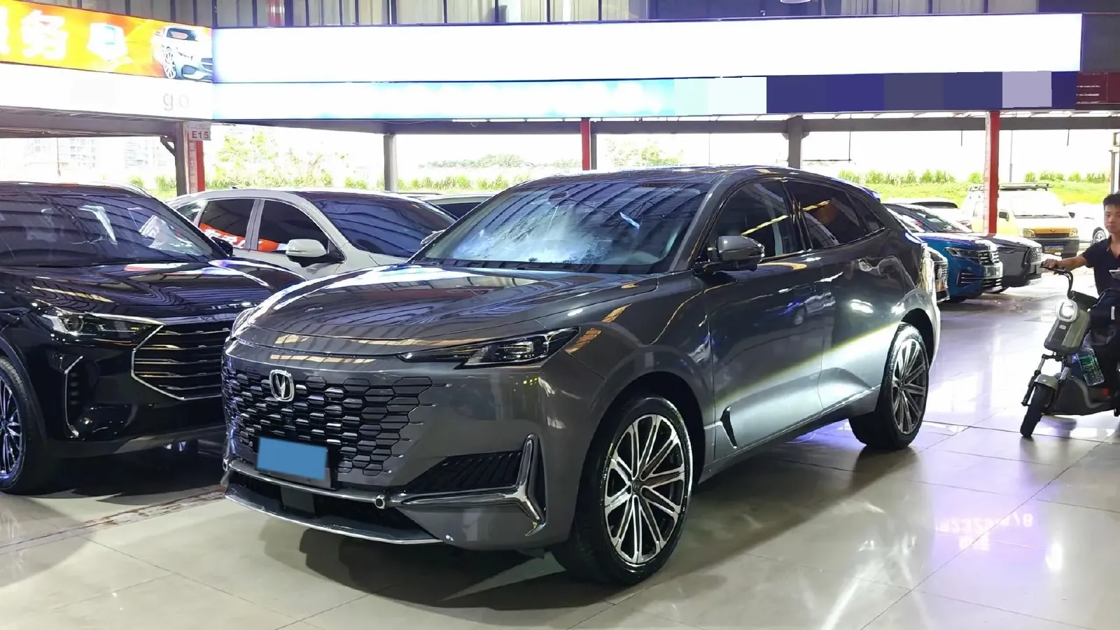 2021 ChangAn UNI-K 2.0T 233HP L4 8AT,autocango,china used car exporter,china ev exporter,chinese used car exporter,chinese used ev exporter